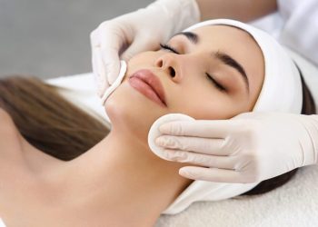 5 تا از بهترین مرکز فیشیال پوست در شهریار⚡️【سال1403】❤️